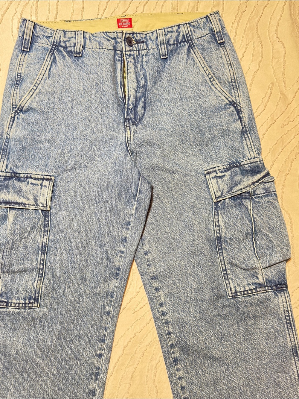 Levi's men’s Light Blue Cargo Jeans size 32x30
